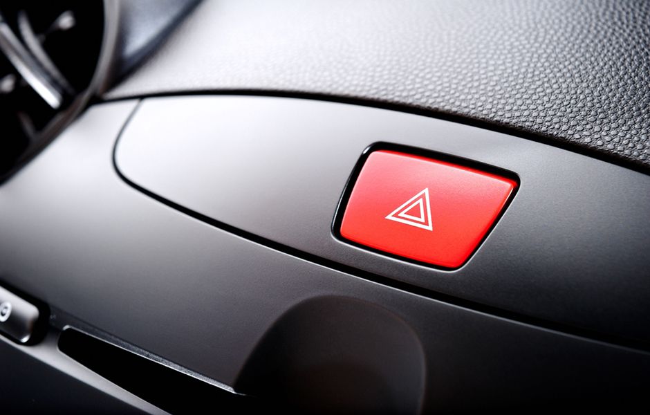 چگونه یک لاستیک پنچر را عوض کنیم؟ how to change flat tire 453456546 - چگونه یک لاستیک پنچر را عوض کنیم؟