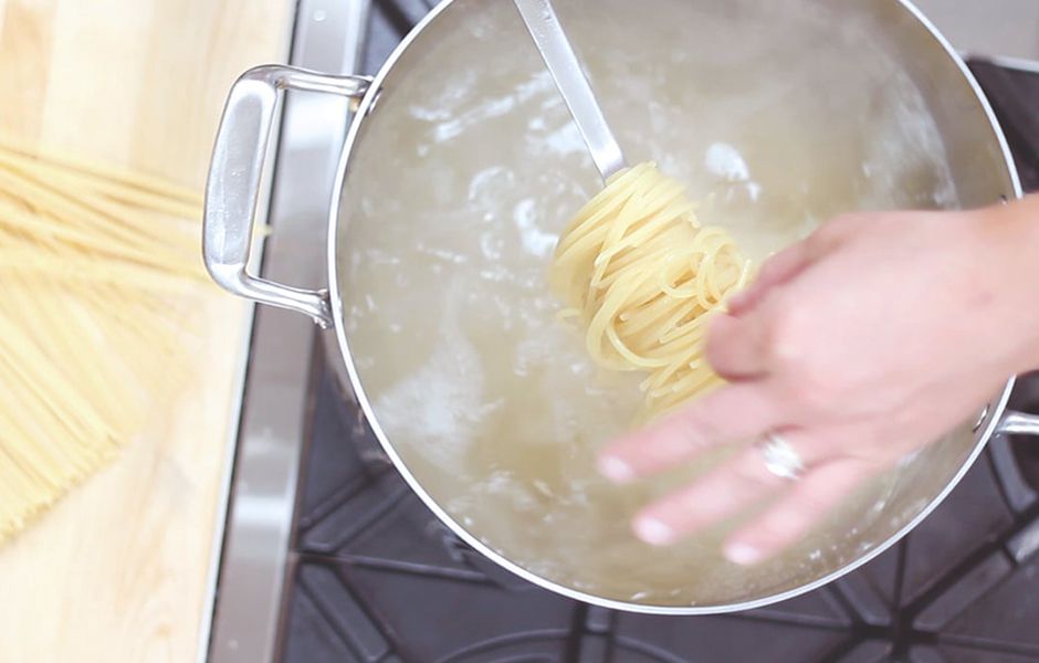 how to cook pasta 546765878 - چگونه پاستا بپزیم؟