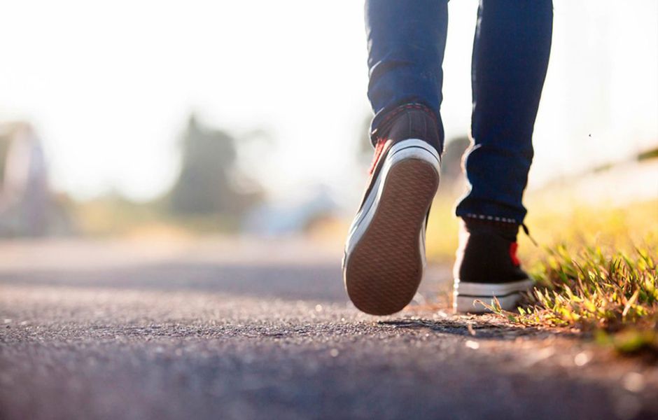 how to stay productive at work 4353654765 - چگونه انرژی مثبت خود را در محیط کار حفظ کنیم؟