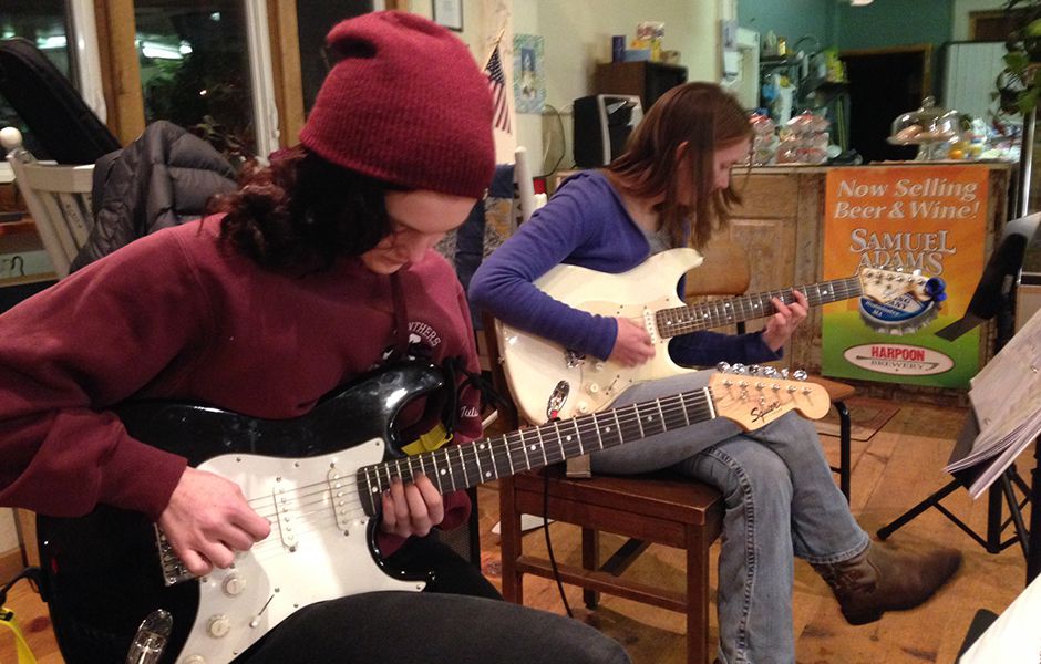 how to play electric guitar 4535677 - چگونه گیتار الکتریک بزنیم؟