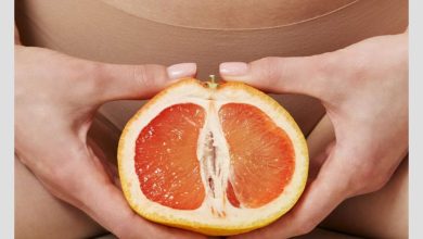 labiaplasty 2 390x220 - لابیاپلاستی چیست؟ + نکات مهم قبل و بعد از عمل